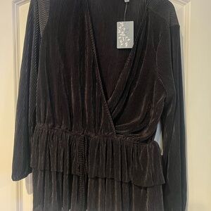 Black blouse 1xl, nwt